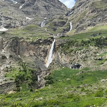 Acogedor Pineta * 别尔萨